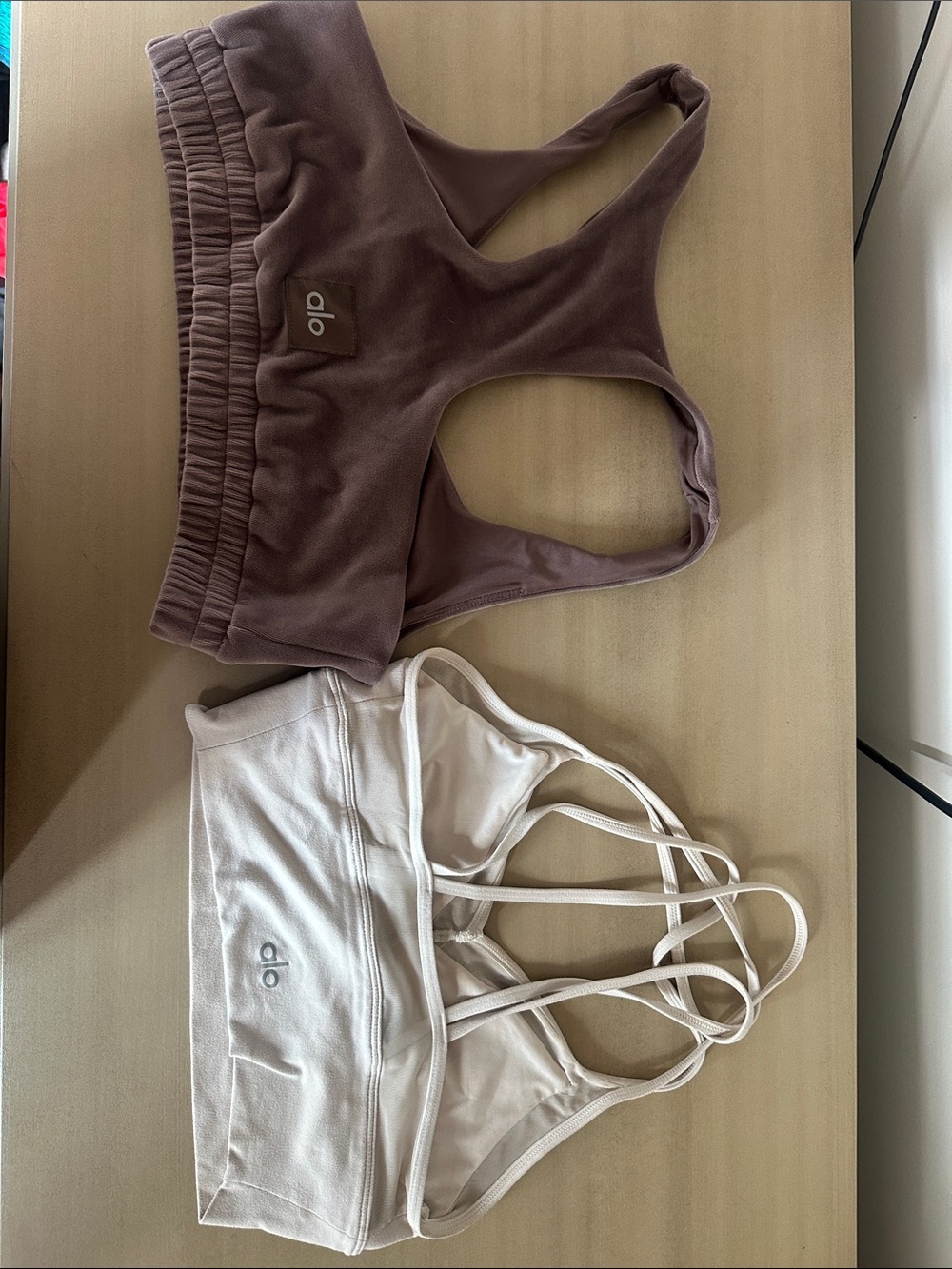 ALO Yoga Two-Pack Strappy Sports Bras in Mauve and Cream